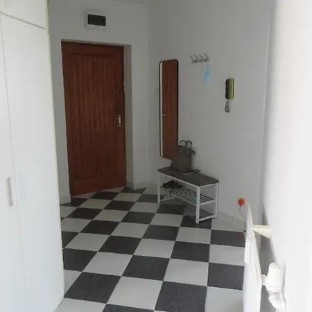 Corner * Mosonmagyaróvár