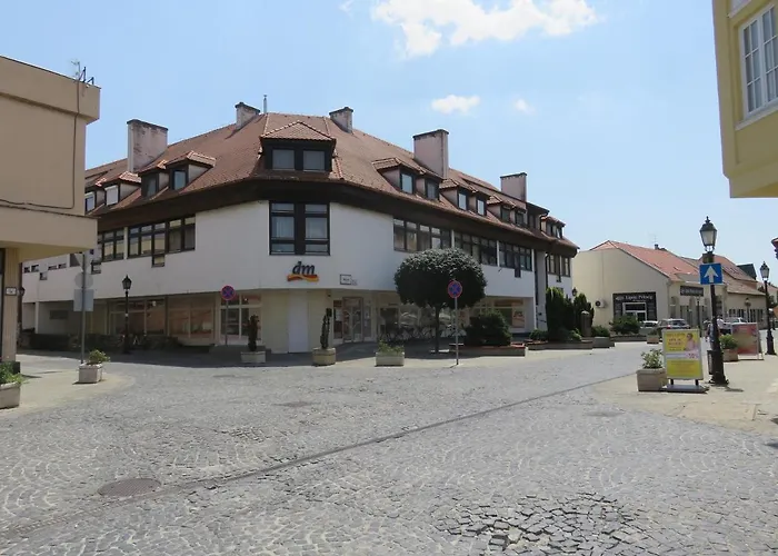 Corner * Mosonmagyaróvár